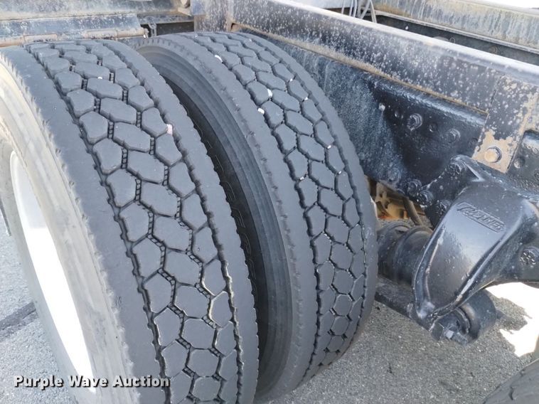 image for item DP3372 2004 Western Star 4900FA  dump truck