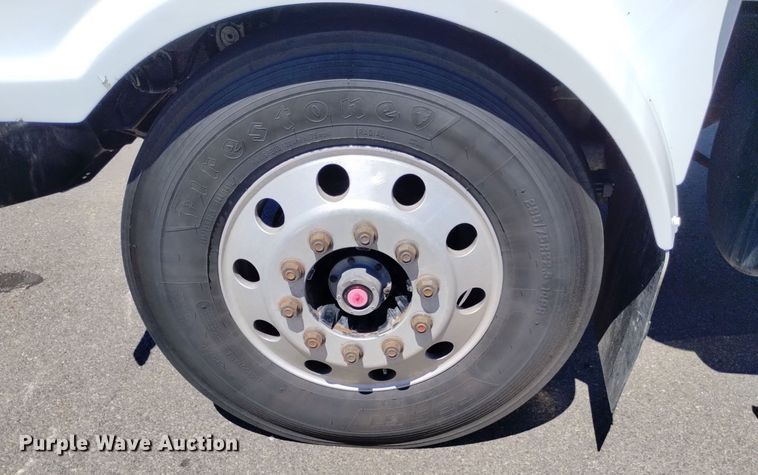 image for item DP3372 2004 Western Star 4900FA  dump truck