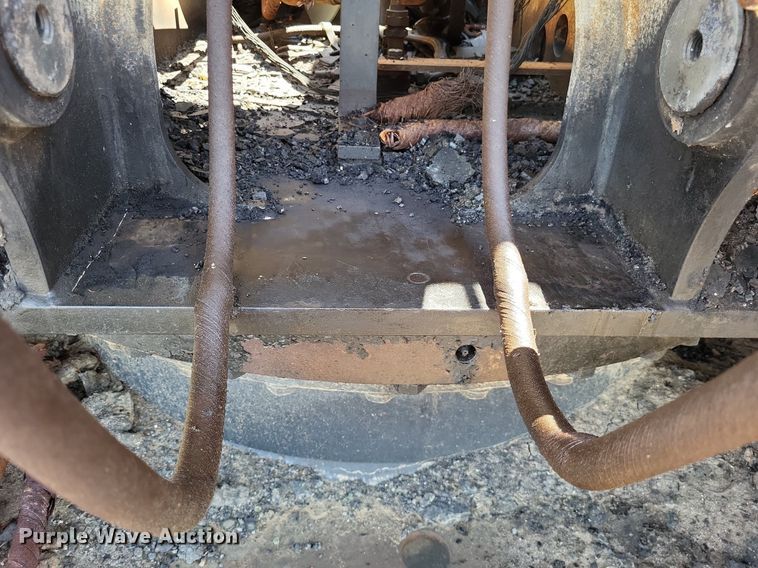 image for item DP5214 2019 Hitachi ZX210LC-6  excavator