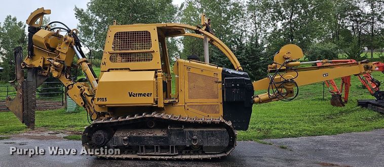 image for item DQ0087 1999 Vermeer P125  cable plow