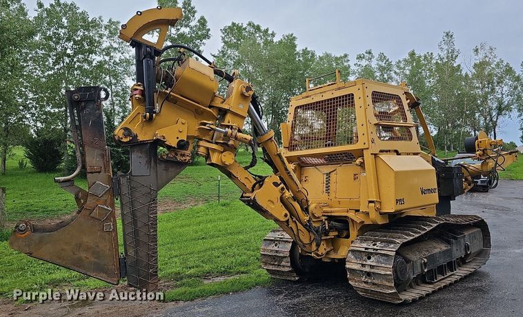 image for item DQ0087 1999 Vermeer P125  cable plow