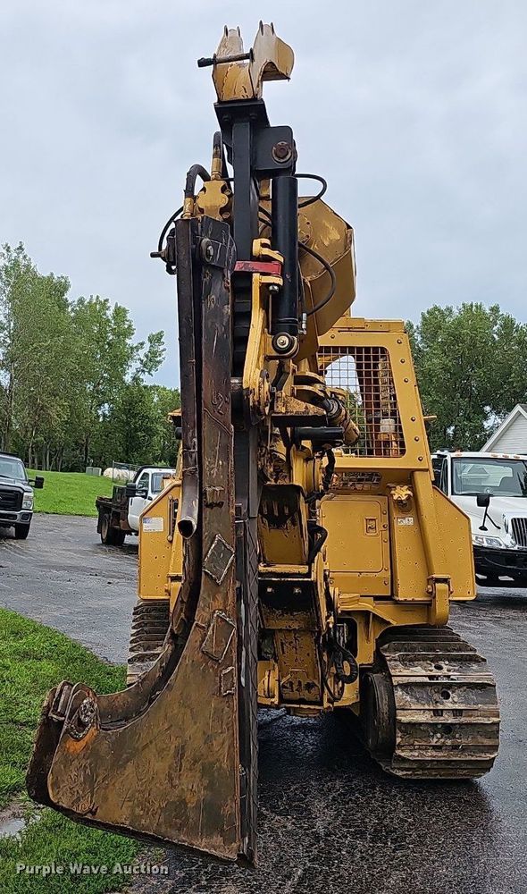 image for item DQ0087 1999 Vermeer P125  cable plow