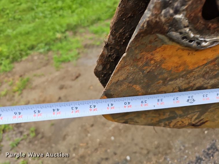 image for item DQ0087 1999 Vermeer P125  cable plow