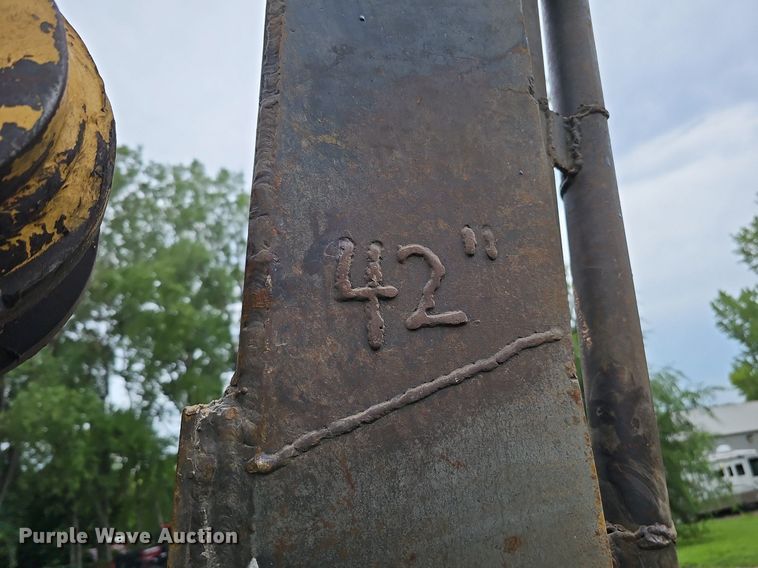 image for item DQ0087 1999 Vermeer P125  cable plow