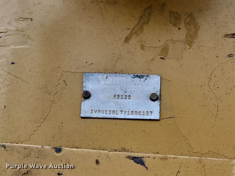 image for item DQ0087 1999 Vermeer P125  cable plow