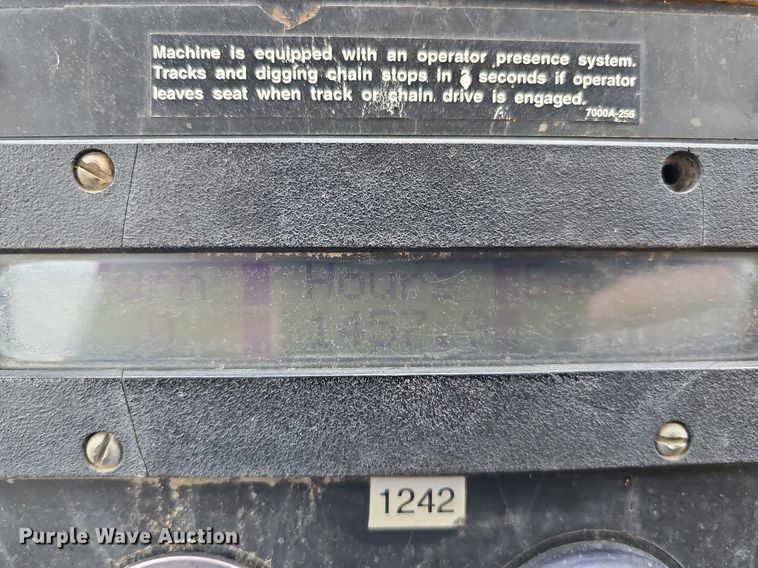 image for item DQ0087 1999 Vermeer P125  cable plow