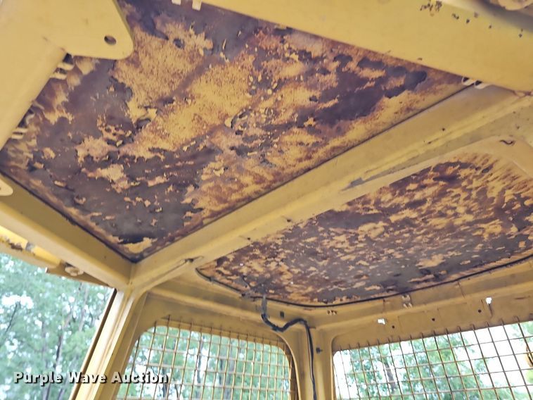 image for item DQ0087 1999 Vermeer P125  cable plow