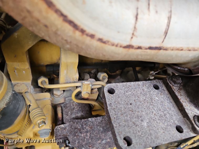 image for item DQ0087 1999 Vermeer P125  cable plow