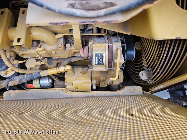 image for item DQ0087 1999 Vermeer P125  cable plow