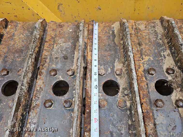 image for item DQ0087 1999 Vermeer P125  cable plow