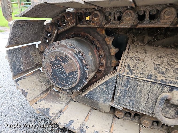 image for item DQ0087 1999 Vermeer P125  cable plow