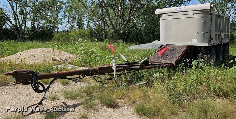 image for item DQ0124 1993 Cornhusker Rockpup  end dump pup trailer