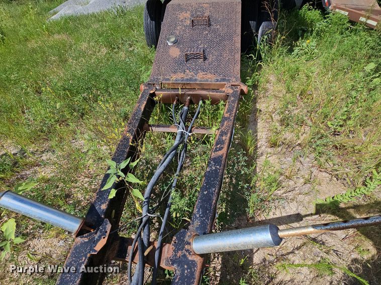 image for item DQ0124 1993 Cornhusker Rockpup  end dump pup trailer