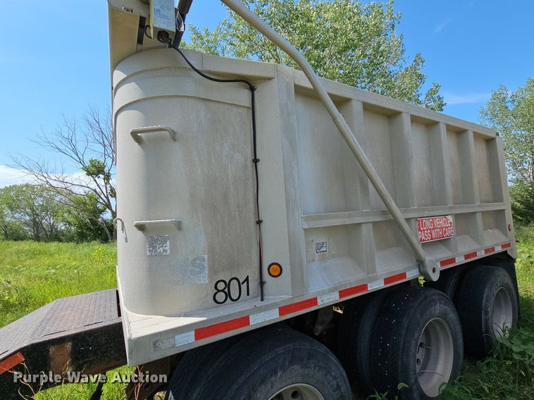 image for item DQ0124 1993 Cornhusker Rockpup  end dump pup trailer