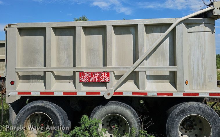 image for item DQ0124 1993 Cornhusker Rockpup  end dump pup trailer