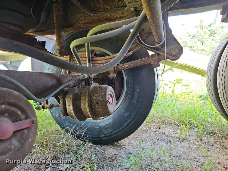 image for item DQ0124 1993 Cornhusker Rockpup  end dump pup trailer