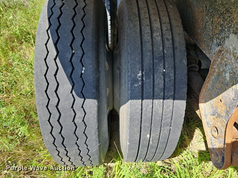 image for item DQ0124 1993 Cornhusker Rockpup  end dump pup trailer