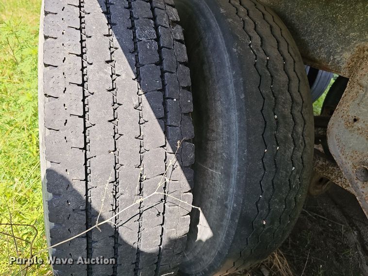 image for item DQ0124 1993 Cornhusker Rockpup  end dump pup trailer