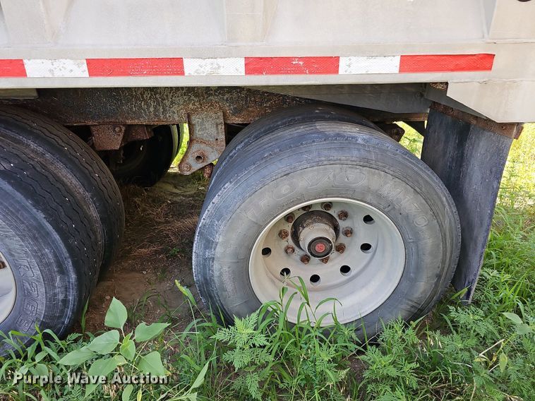 image for item DQ0124 1993 Cornhusker Rockpup  end dump pup trailer