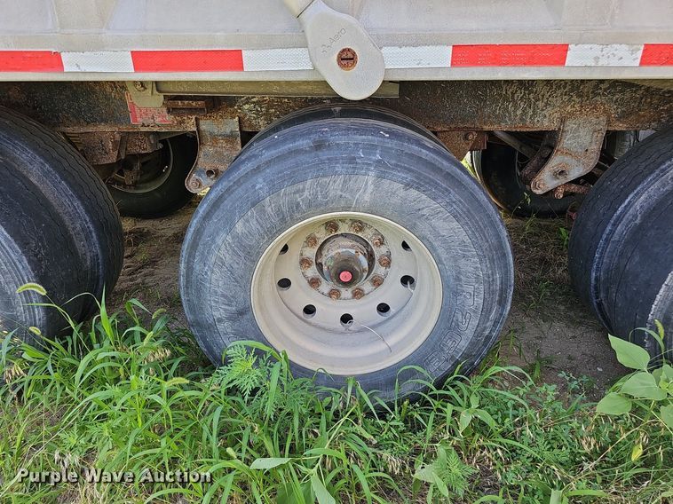image for item DQ0124 1993 Cornhusker Rockpup  end dump pup trailer
