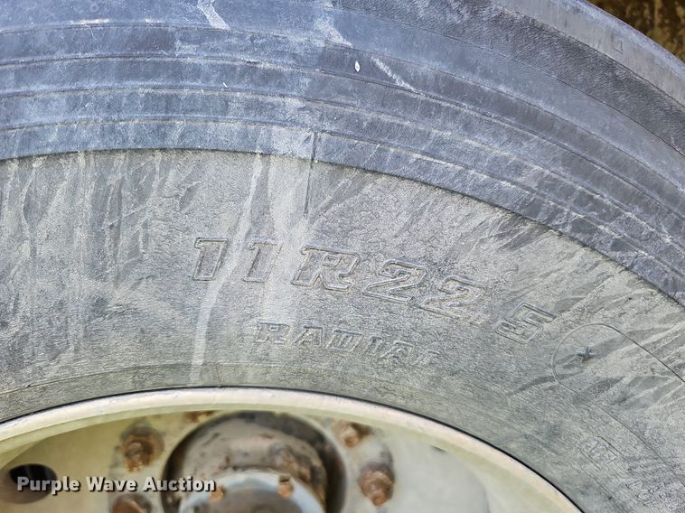 image for item DQ0124 1993 Cornhusker Rockpup  end dump pup trailer