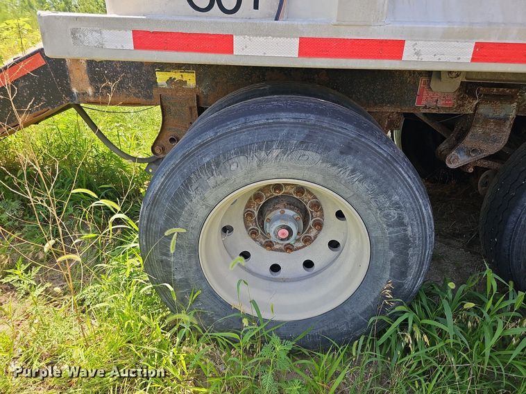 image for item DQ0124 1993 Cornhusker Rockpup  end dump pup trailer