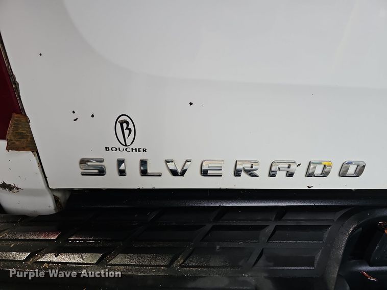 image for item DQ0132 2013 Chevrolet Silverado 1500  Ext. Cab pickup truck