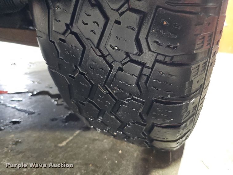 image for item DQ0132 2013 Chevrolet Silverado 1500  Ext. Cab pickup truck