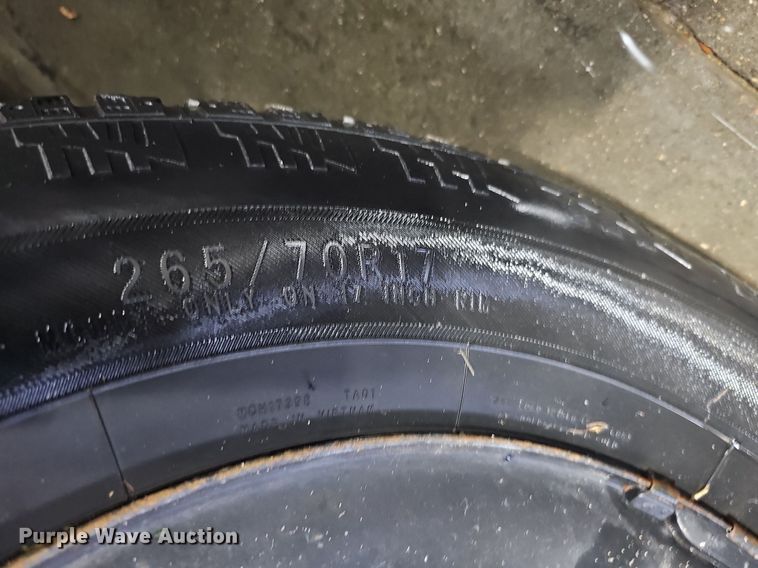 image for item DQ0132 2013 Chevrolet Silverado 1500  Ext. Cab pickup truck