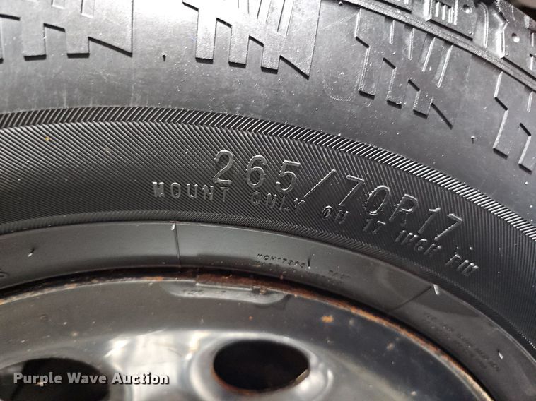 image for item DQ0132 2013 Chevrolet Silverado 1500  Ext. Cab pickup truck