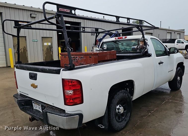 image for item DQ0133 2013 Chevrolet Silverado 1500  pickup truck