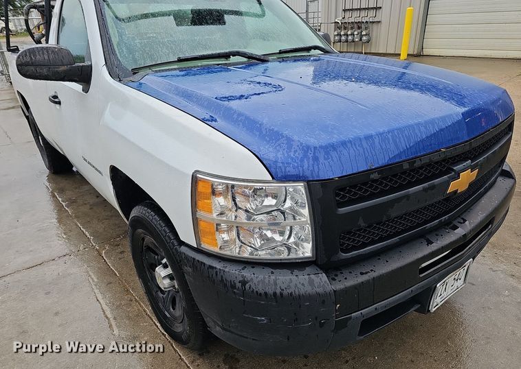 image for item DQ0133 2013 Chevrolet Silverado 1500  pickup truck
