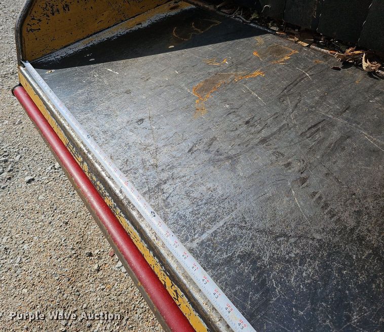 image for item DQ0138 2005 Vermeer BC1400 XL  wood chipper