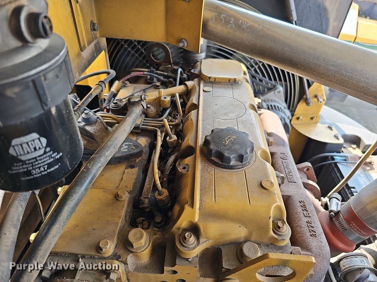 image for item DQ0138 2005 Vermeer BC1400 XL  wood chipper