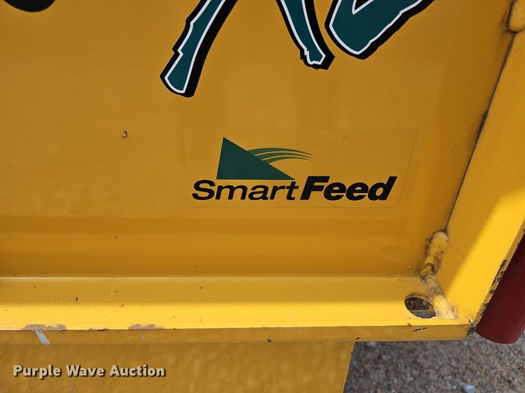 image for item DQ0138 2005 Vermeer BC1400 XL  wood chipper