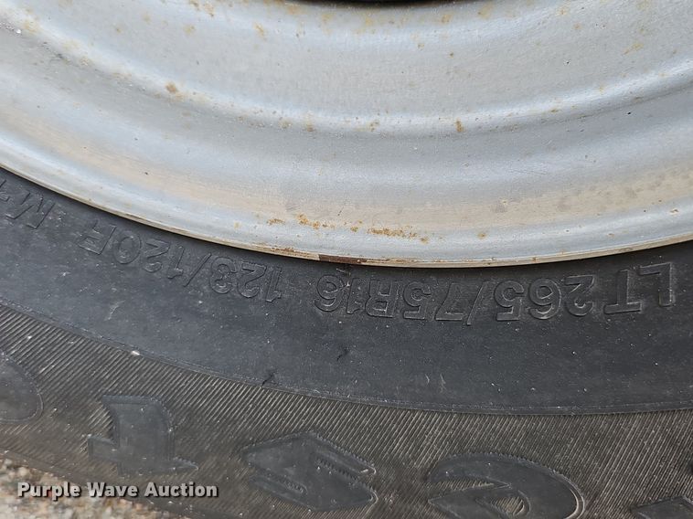 image for item DQ0138 2005 Vermeer BC1400 XL  wood chipper