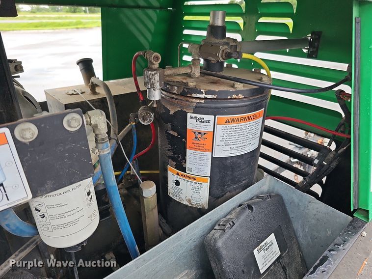 image for item DQ0143 Sullivan Palatek D185PDZSB  air compressor