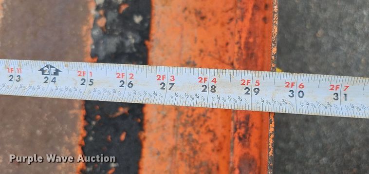 image for item DQ0144 2010 JLG 1230ES  vertical lift