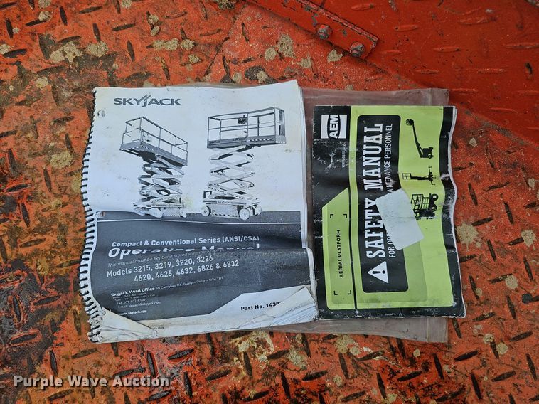 image for item DQ0145 2008 Skyjack SJIII 4626  scissor lift