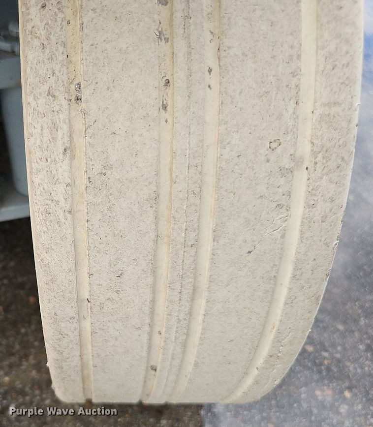 image for item DQ0145 2008 Skyjack SJIII 4626  scissor lift