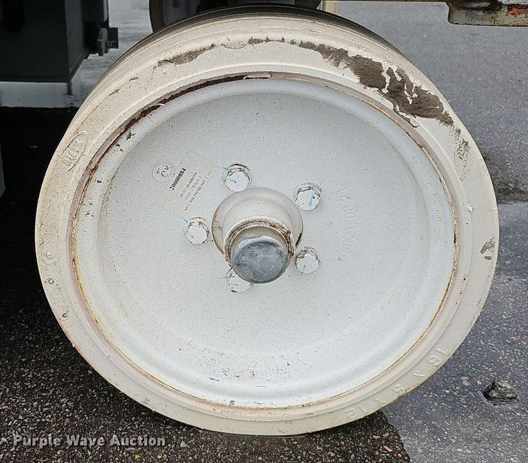 image for item DQ0145 2008 Skyjack SJIII 4626  scissor lift