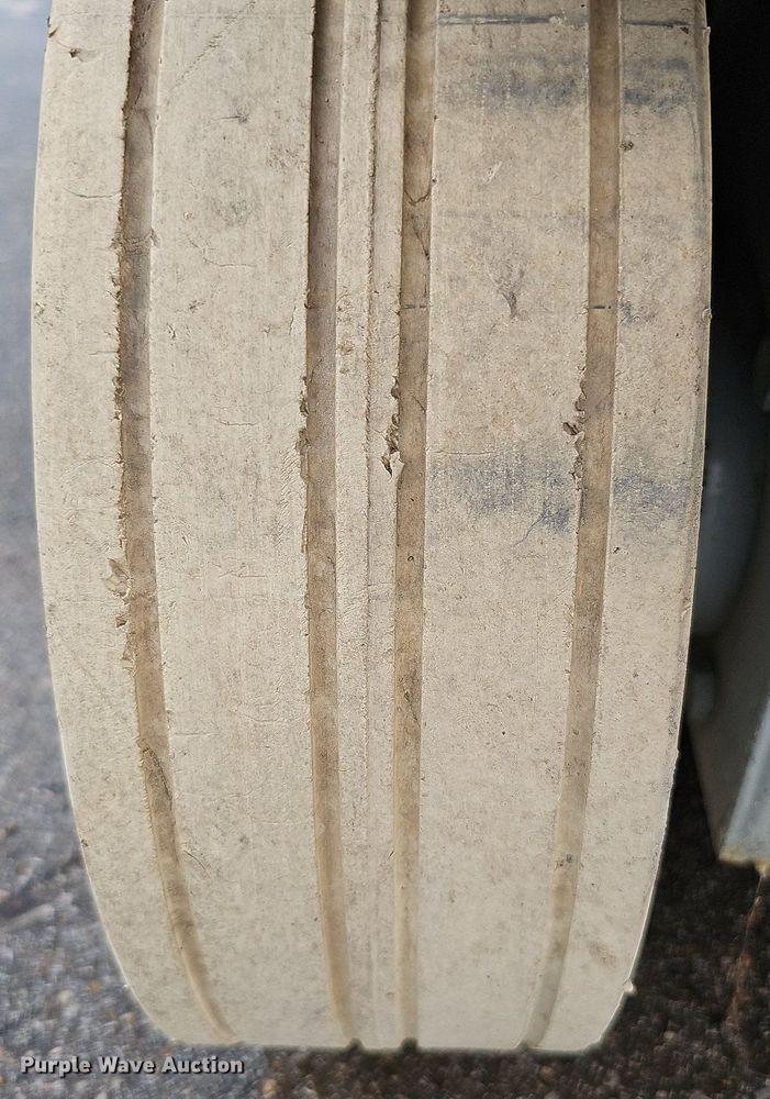 image for item DQ0145 2008 Skyjack SJIII 4626  scissor lift