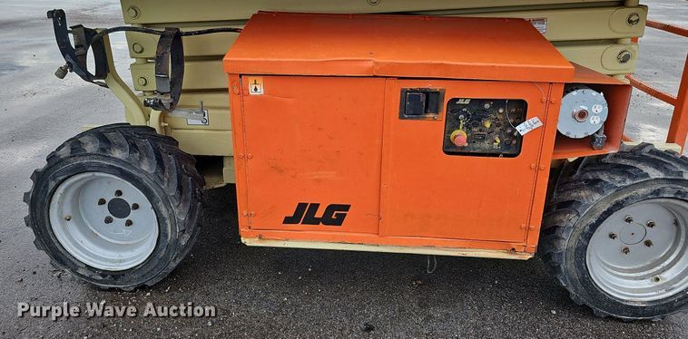 image for item DQ0148 JLG 260MRT  scissor lift