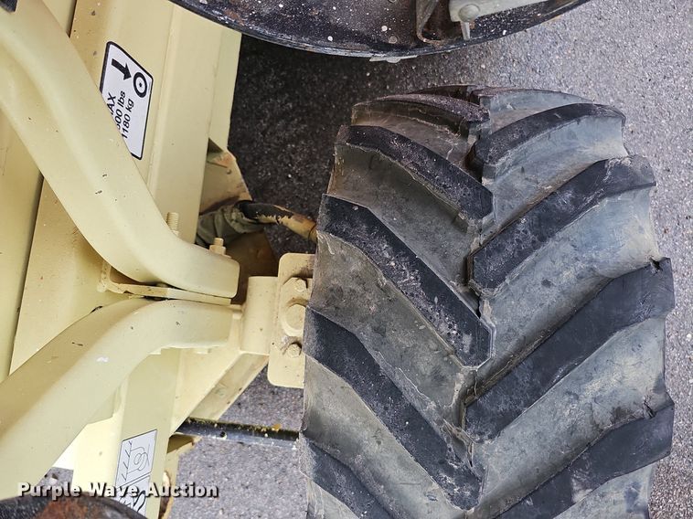 image for item DQ0148 JLG 260MRT  scissor lift