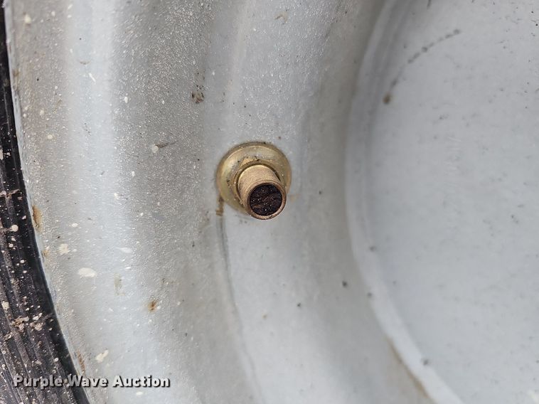 image for item DQ0148 JLG 260MRT  scissor lift