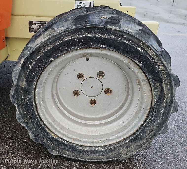 image for item DQ0148 JLG 260MRT  scissor lift