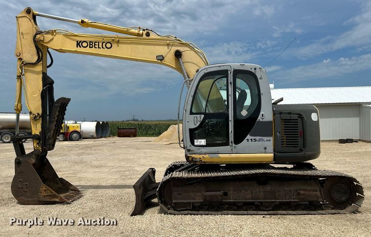 image for item DQ0871 2003 Kobelco SK115SRDZ  excavator