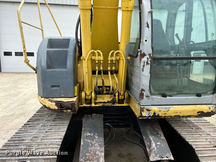image for item DQ0871 2003 Kobelco SK115SRDZ  excavator