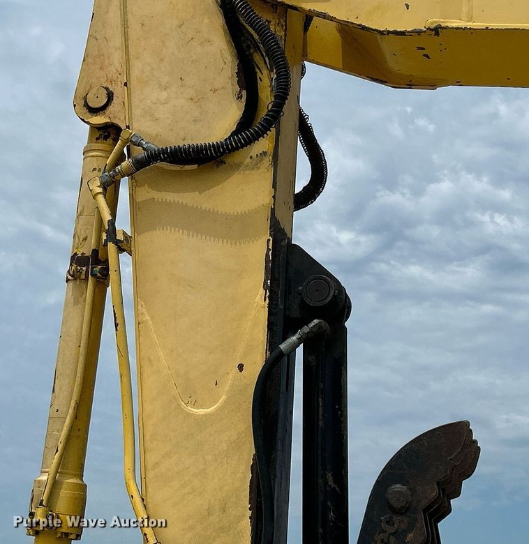 image for item DQ0871 2003 Kobelco SK115SRDZ  excavator