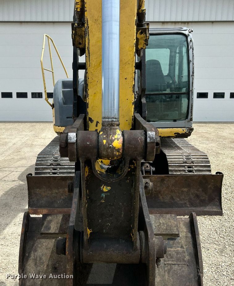 image for item DQ0871 2003 Kobelco SK115SRDZ  excavator